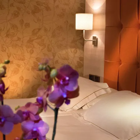 Diana Roof Garden 4*