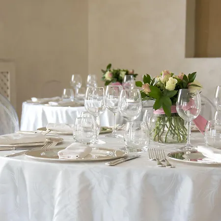 فندق Diana Roof Garden 4*