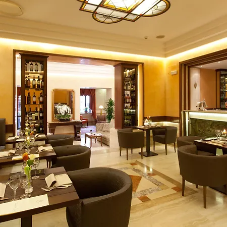 فندق Diana Roof Garden 4*