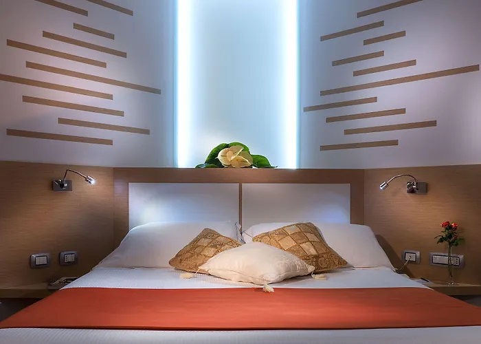 Hotel Diana Roof Garden 4*