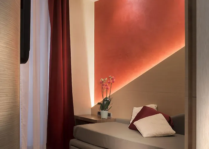 Diana Roof Garden Hotel