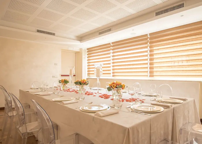 Diana Roof Garden Hotel